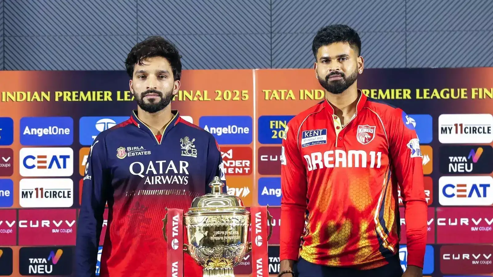 ആര്‍സിബിയോ പഞ്ചാബോ? കൊമ്പ് കോര്‍ക്കുന്നത് ചില്ലറക്കാരല്ല; ആരാധകരെ ആവേശത്തിലാഴ്ത്തി ഈ താര പോരാട്ടങ്ങള്‍