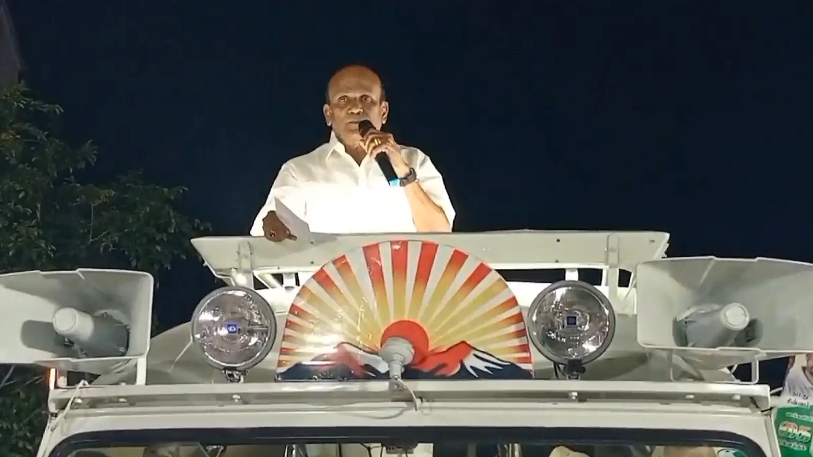 2024 மக்களவைத் தேர்தல்; விருதுநகர் தொகுதியில் காங்கிரஸ் வேட்பாளரை ஆதரித்து நடிகர் வாகை சந்திரசேகர் தீவிர வாக்கு சேகரிப்பு! 