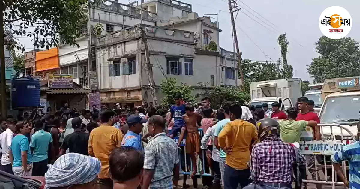 Road Block In Panskura,পাঁশকুড়ায় অবরোধ, কলকাতা-মুম্বই ১৬ নম্বর জাতীয় সড়কে তীব্র যানজট – kolkata mumbai national highway no 16 blockade in panskura heavy traffic jam