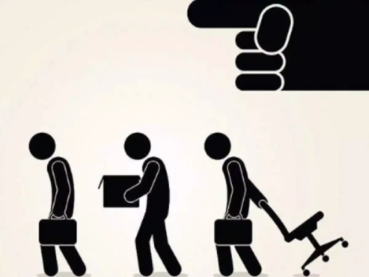 இனி வேலைக்கு வறாதீங்க.. பிங்க் ஸ்லிப் கொடுத்த பிரபல ஐடி நிறுவனம்! 