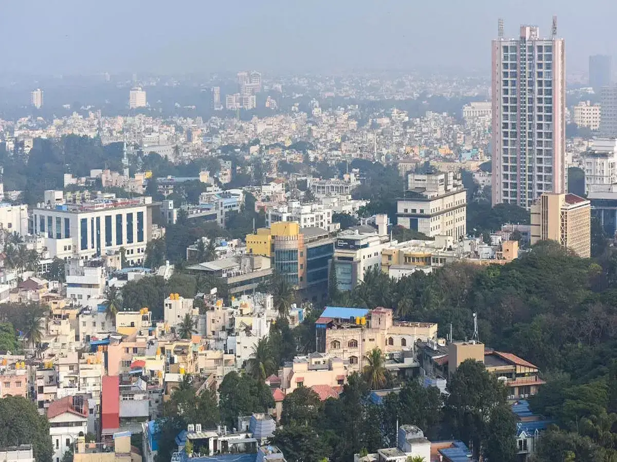 கண்ணை கட்டும் வீட்டு வாடகைகள்.. பெங்களூர்தான் நம்பர் 1.. திணறும் மக்கள்! 