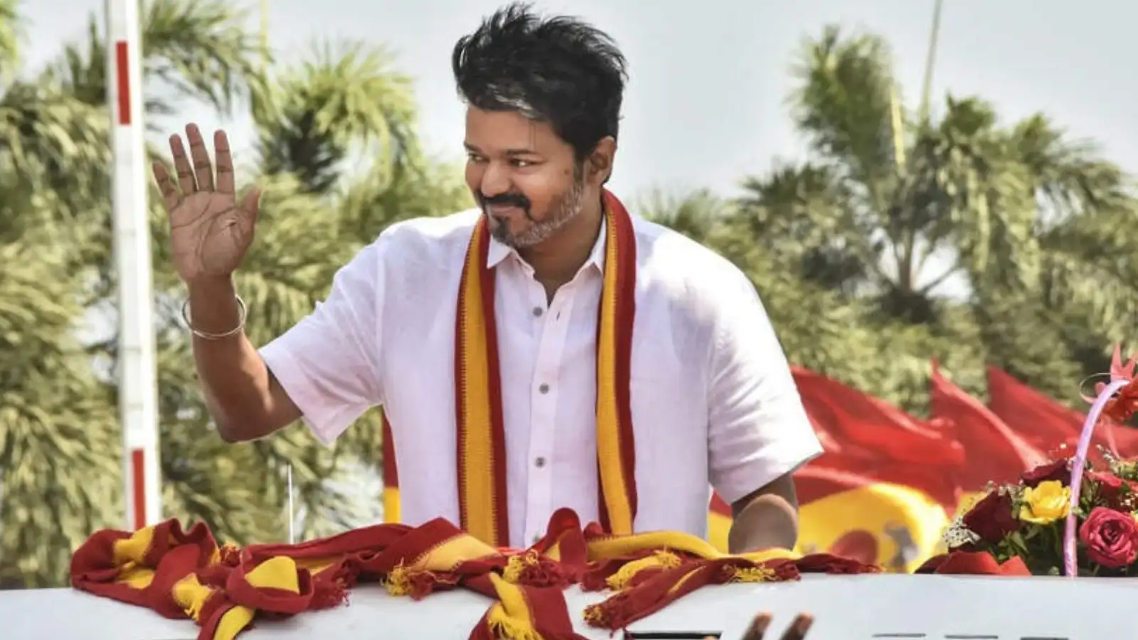 கவின் விஷயத்தில் பின் வாங்கிய விஜய்… தவெக இல்ல, உச்ச நீதிமன்றத்தில் மனு தாக்கல் செய்தது யாருனு பாருங்க? 