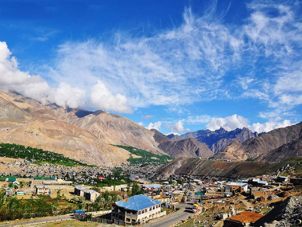 Places To Visit In Kargil,कारगिल की ये जगह नहीं हैं किसी स्विट्जरलैंड से  कम, आप भी जानिए इतने बजट में कैसे पूरा कर सकते हैं ट्रिप - tourist places in  kargil in