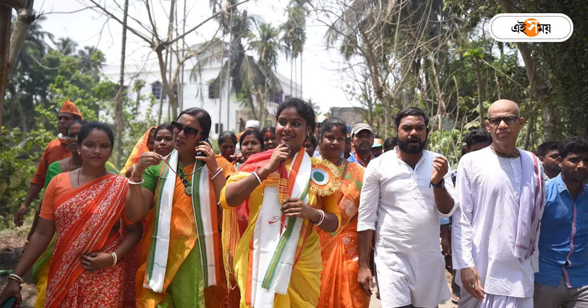 BJP Candidate Rekha Patra,লাঠি হাতে রেখা পাত্রর গাড়ি ধাওয়া, প্রতিবাদে পথ অবরোধ বিজেপির – basirhat bjp candidate rekha patra faced anger of villagers after going party worker house