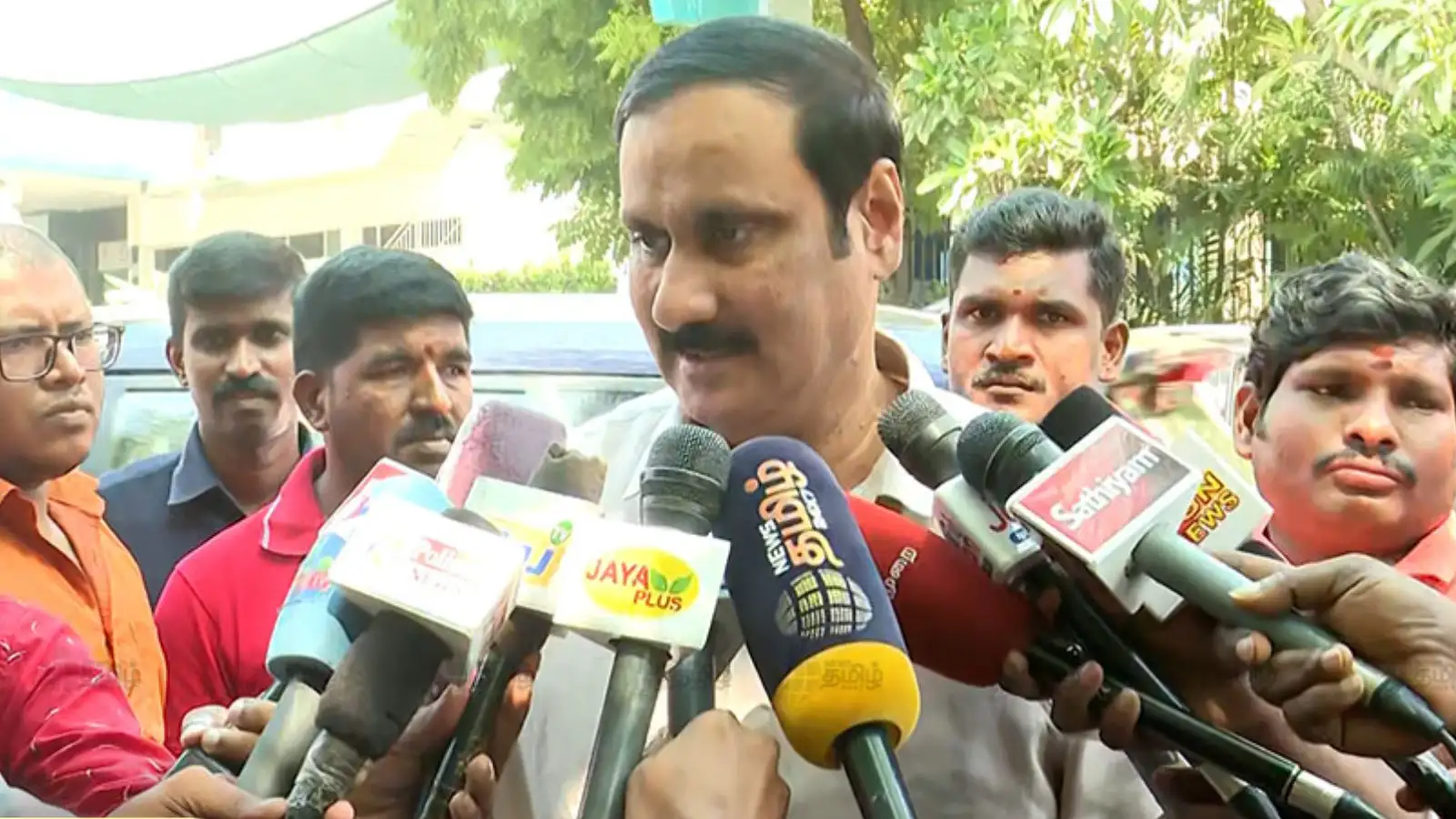 ராமதாஸை அன்புமணி பார்க்காதது ஏன்? மருத்துவமனையில் நடந்தது குறித்து அன்புமணி விளக்கம்! 