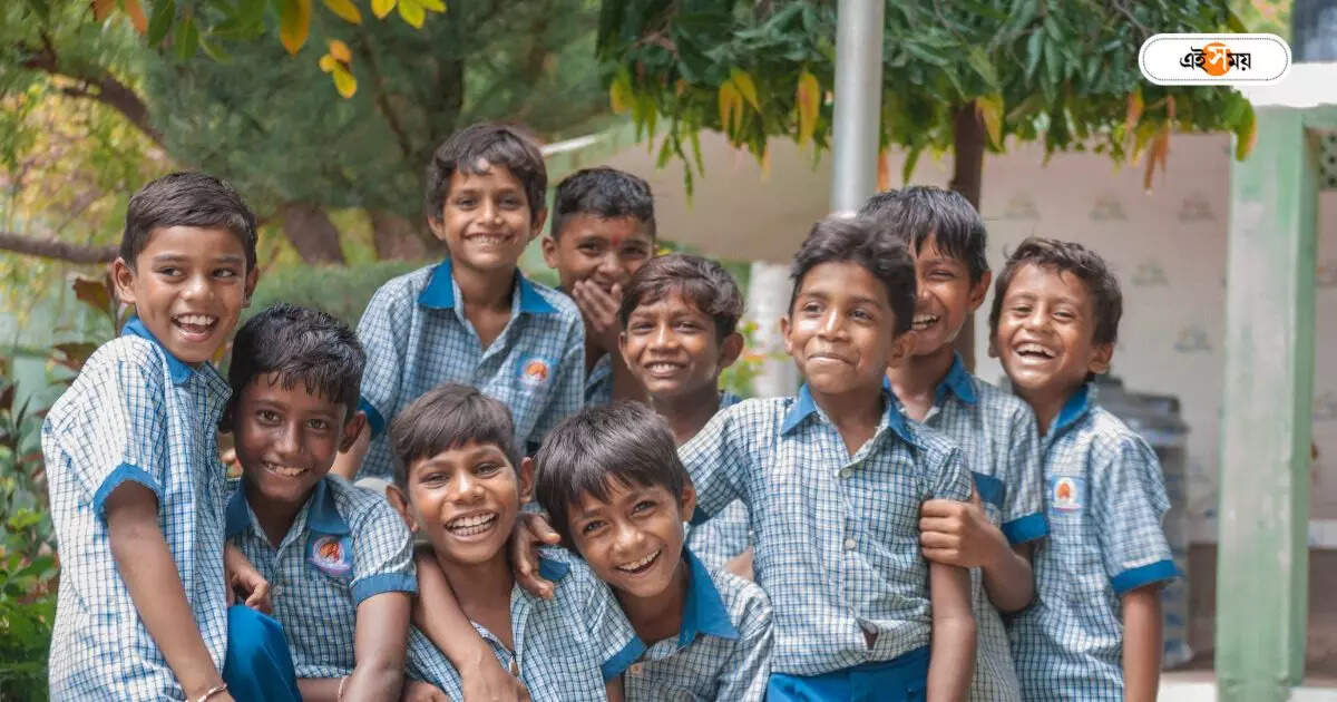 Howrah School : ইংরেজি মাধ্যম নয়, একগুচ্ছ সুবিধা সরকারি স্কুলে! ফ্লেক টাঙিয়ে বিজ্ঞাপন প্রাথমিক বিদ্যালয়ের – howrah primary school gives flex to inform guardians about facilities of government schools