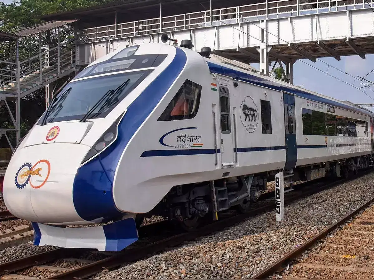 சென்னை டூ கோட்டயம் வந்தே பாரத் எக்ஸ்பிரஸ்... தெற்கு ரயில்வே கொடுத்த க்ரீன் சிக்னல்... வெறும் 9 மணி நேரம் தான்! 