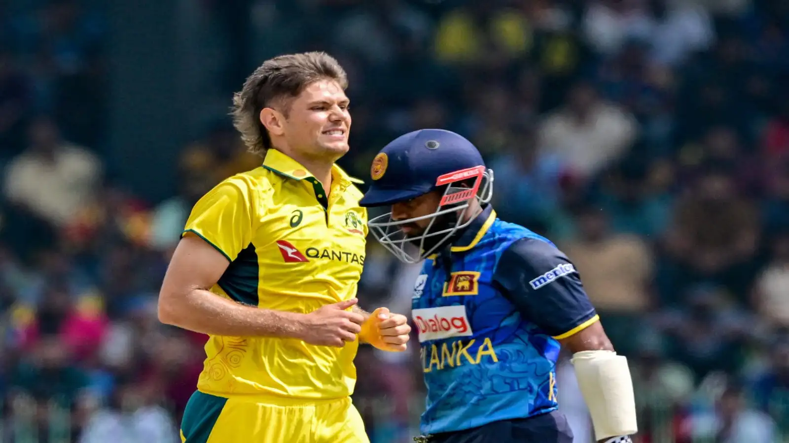 SL vs AUS : ‘புது பௌலர்களை வைத்து’.. இலங்கையை அலறவிடும் ஆஸ்திரேலியா: வியக்கும் ரசிகர்கள்! 