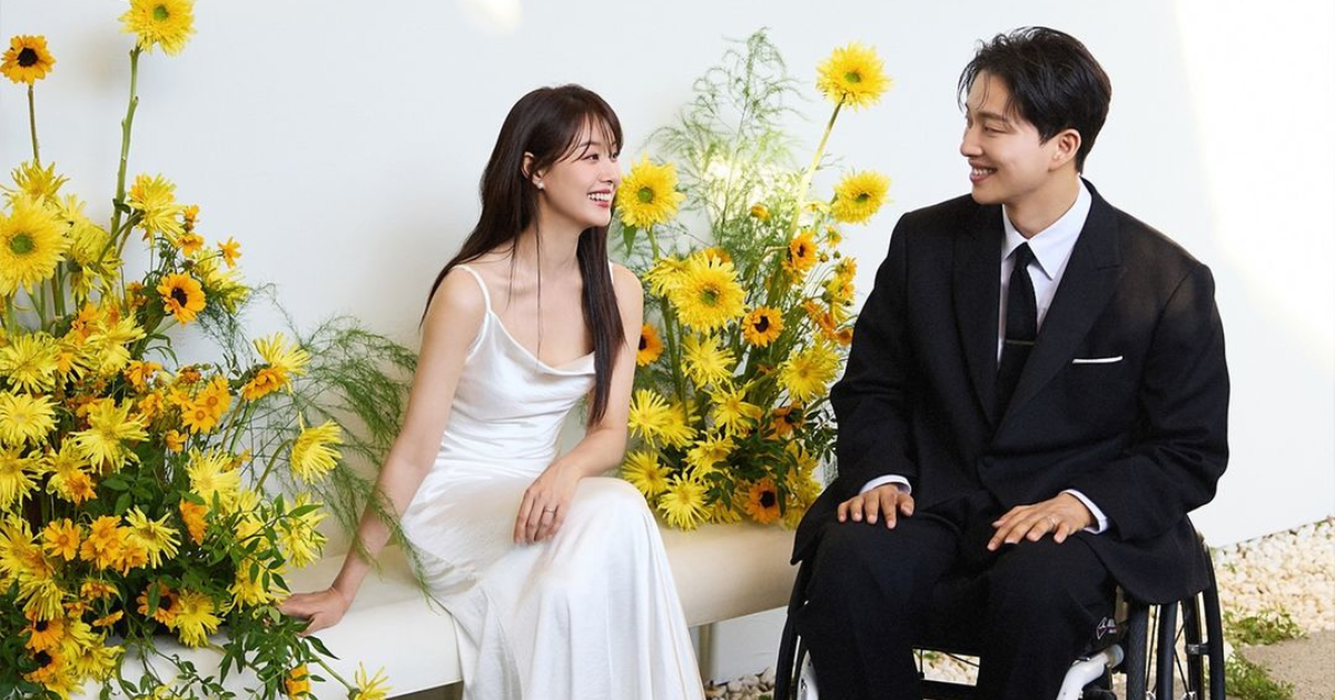 Korean Actress Song Ji Eun Ties the Knot with YouTuber Park V in a Heartwarming Ceremony