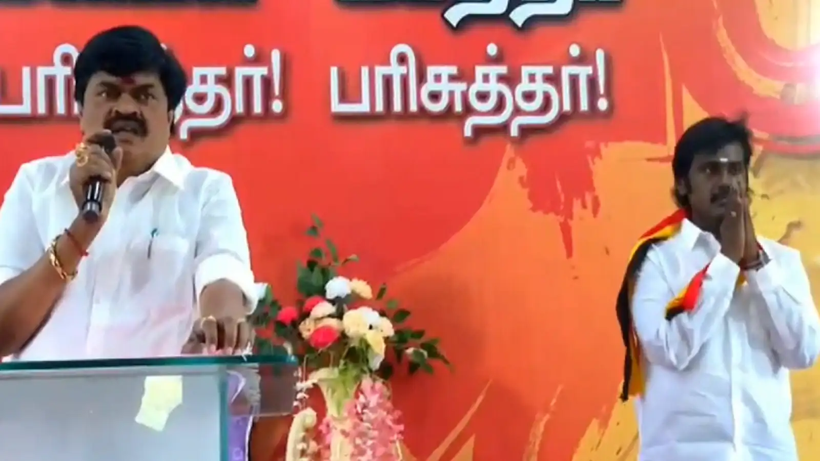 விருதுநகர் தொகுதியில் அதிமுக கூட்டணியில் தேமுதிக சார்பாக விஜய பிரபாகர் போட்டி; அதிமுக முன்னாள் அமைச்சர் ராஜேந்திர பாலாஜி வாக்கு சேகரிப்பு! 