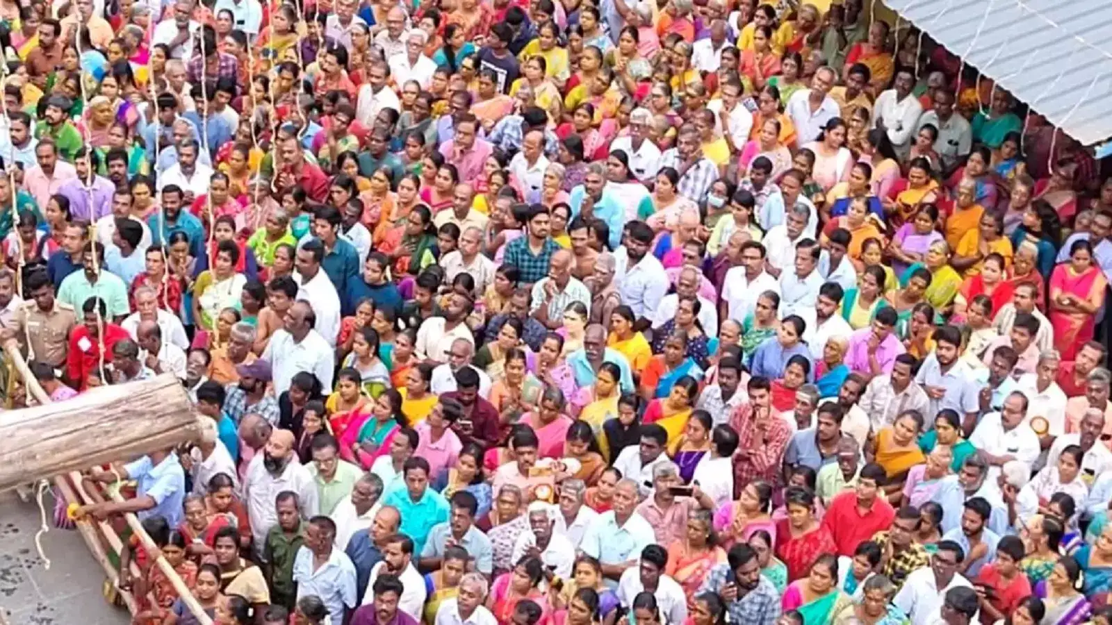 காஞ்சி காளிகாம்பாள் கோவிலில் கும்பாபிஷேகம் வெகு விமரிசை! 