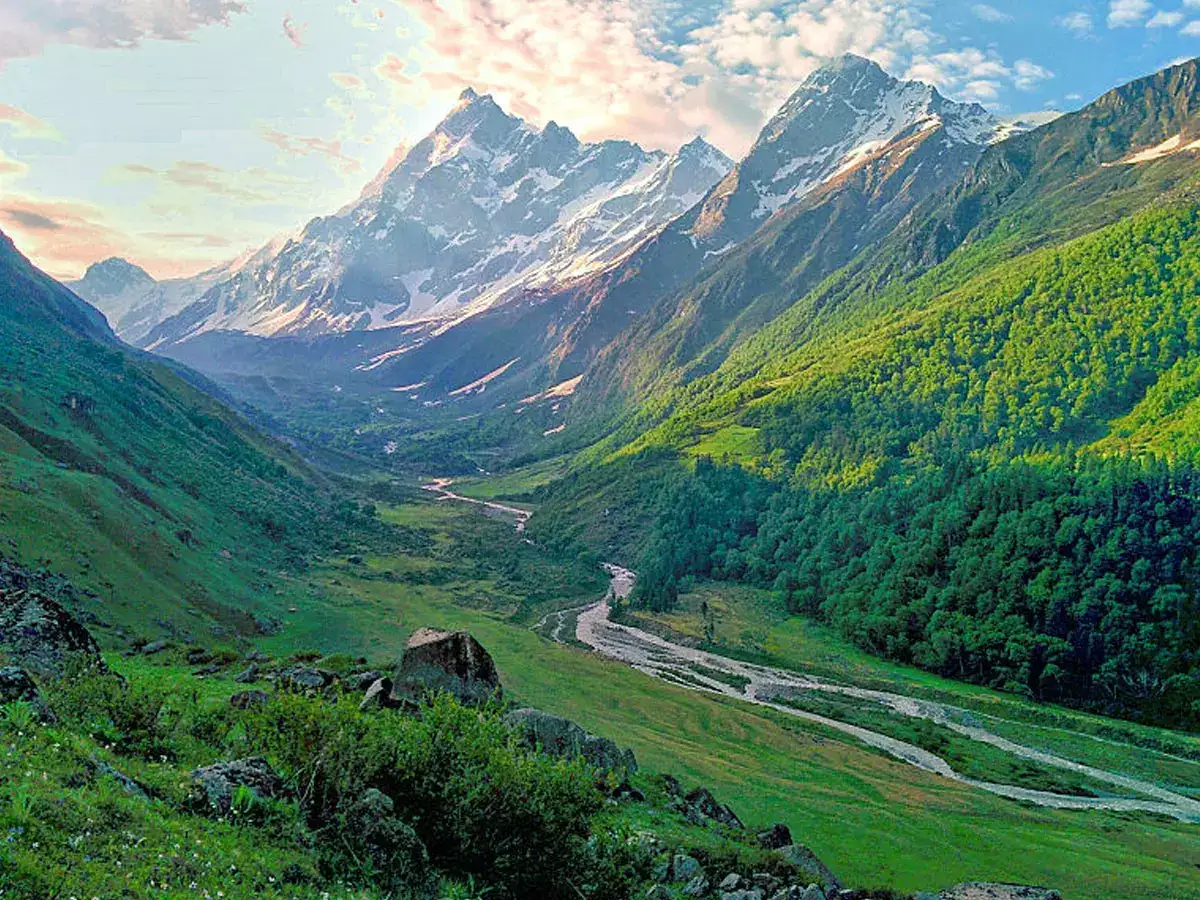 About Har Ki Dun Trek,ട്രെക്കിംഗിന് പോകാം ഹിമാലയന്‍ തൂക്കുതാഴ്‌വര ഹര്‍ കി  ഡൂണിലേക്ക് - a trek to the himalayan foothills har ki doon - Samayam  Malayalam