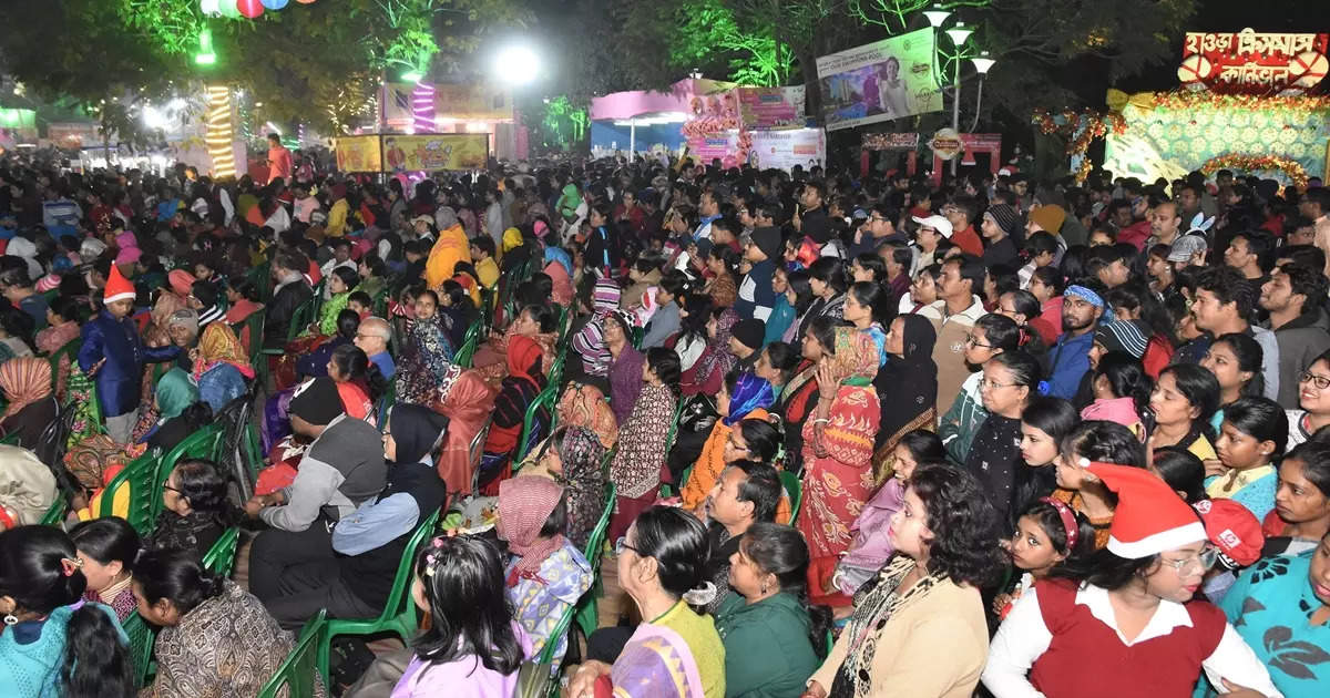 Howrah Christmas Carnival 2023 : মুখ্যমন্ত্রীর হস্তক্ষেপে ফের চালু হাওড়া কার্নিভ্যাল, কখন থেকে দর্শনার্থীদের জন্য খুলবে দরজা? – howrah christmas carnival will start from today 2pm