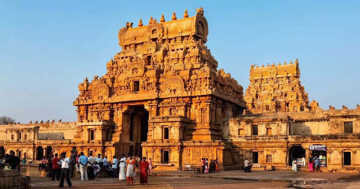 This is the only Shiva temple in India, despite its height, its shadow never falls on the ground