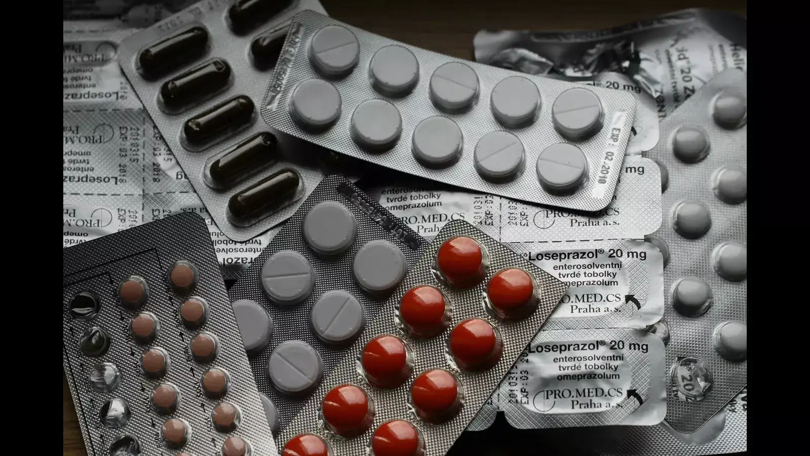 சத்து மாத்திரையில் கிடந்த பொருள்... கர்ப்பிணி அதிர்ச்சி... முதல்வரின் தனிப்பிரிவுக்கு பறந்த புகார்...! 