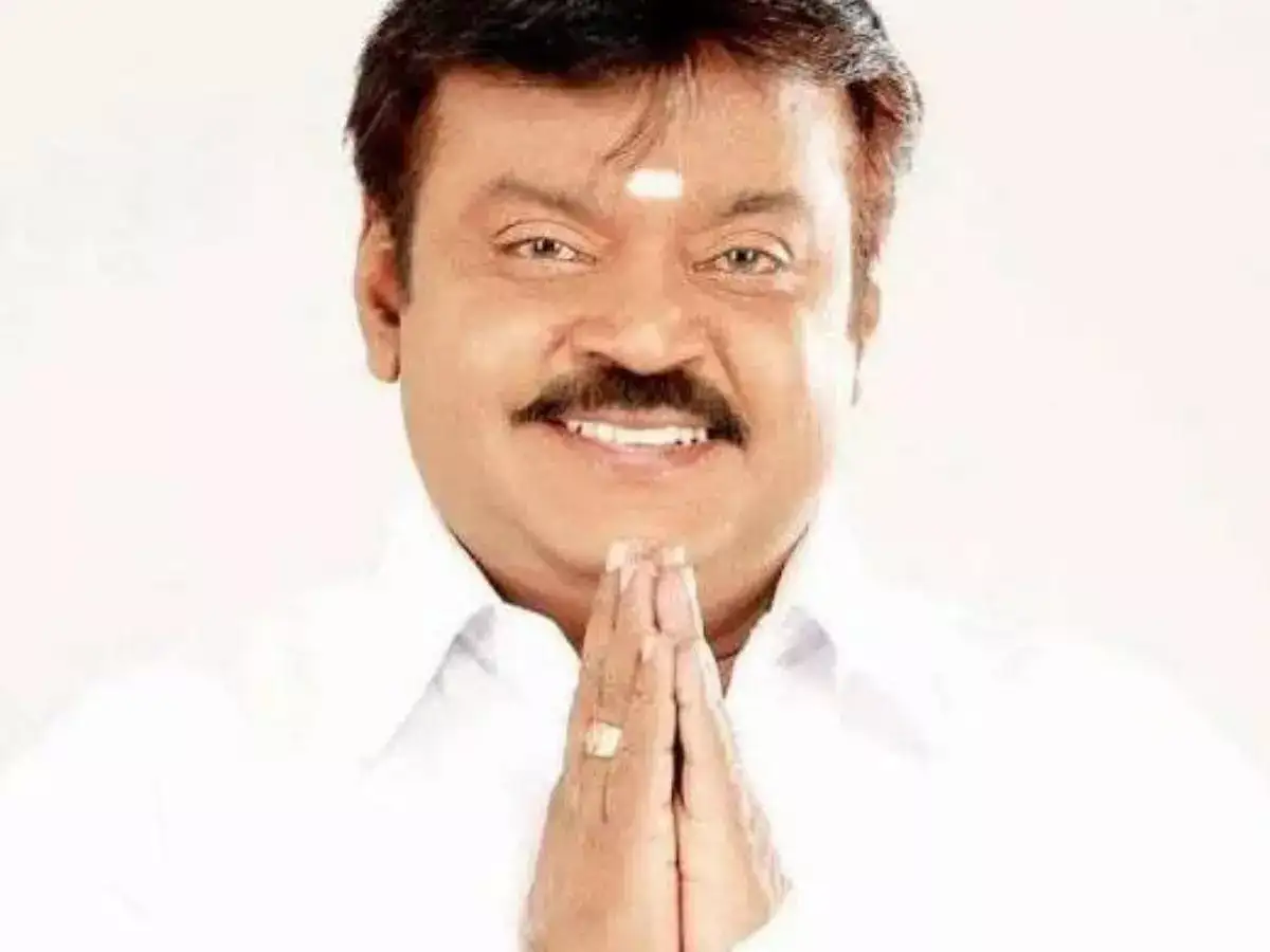 தேமுதிக அலுவலகத்தில் கேப்டன் விஜயகாந்த் உடல் நாளை மாலை அடக்கம்! 