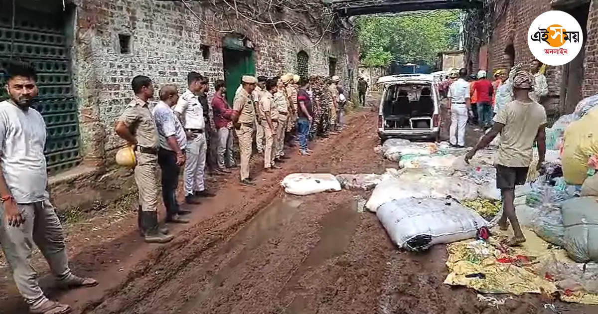 Warehouse Roof Collapse,হাওড়ার ঘুসুড়িতে গুদামের ছাদ ধসে ৪ শ্রমিকের মৃত্যু – four workers lost life in warehouse roof collapse in howrah ghusuri