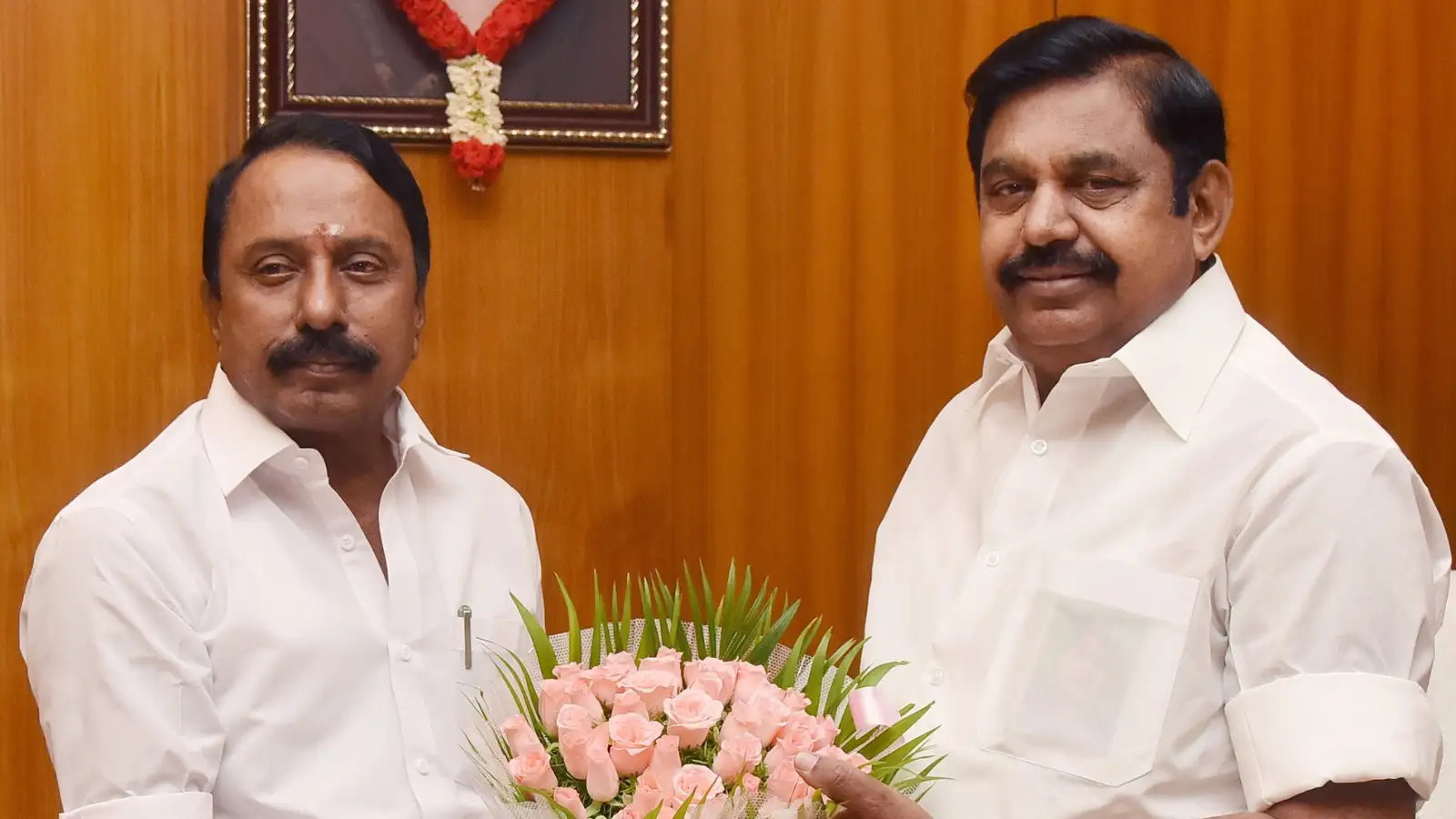 டெல்லிக்கு எடப்பாடி பழனிசாமி கிளியர் மெசேஜ்… செங்கோட்டையன் கெடு விதித்த 10வது நாளில் நெத்தியடி! 