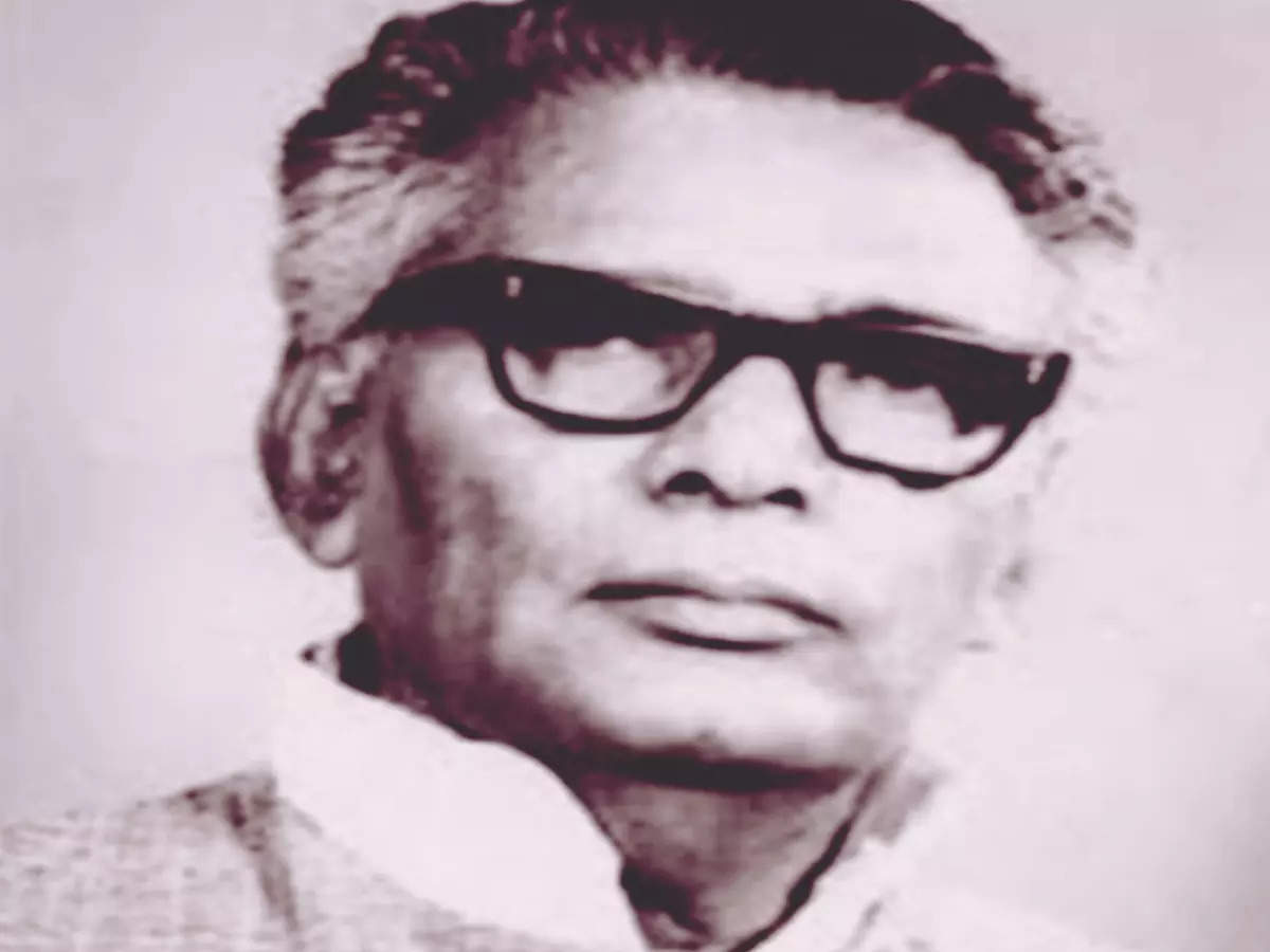 When poet Kaifi Azmi had set the condition of Sarju Pandey’s presence to read in Mushaira, know the whole matter.