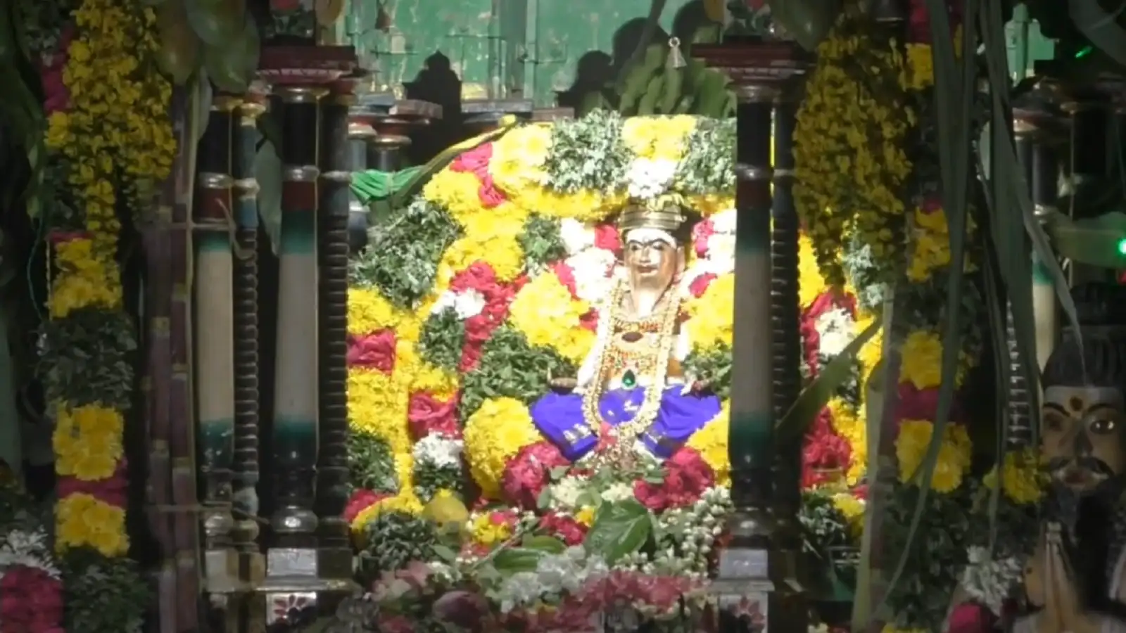 கரூர் ஸ்ரீ கல்யாண பசுபதீஸ்வரர் திருக்கோவில்; சித்தர் கருவூரார் 15 ஆம் ஆண்டு தேர் பவனி விழா கொண்டாட்டம்! 