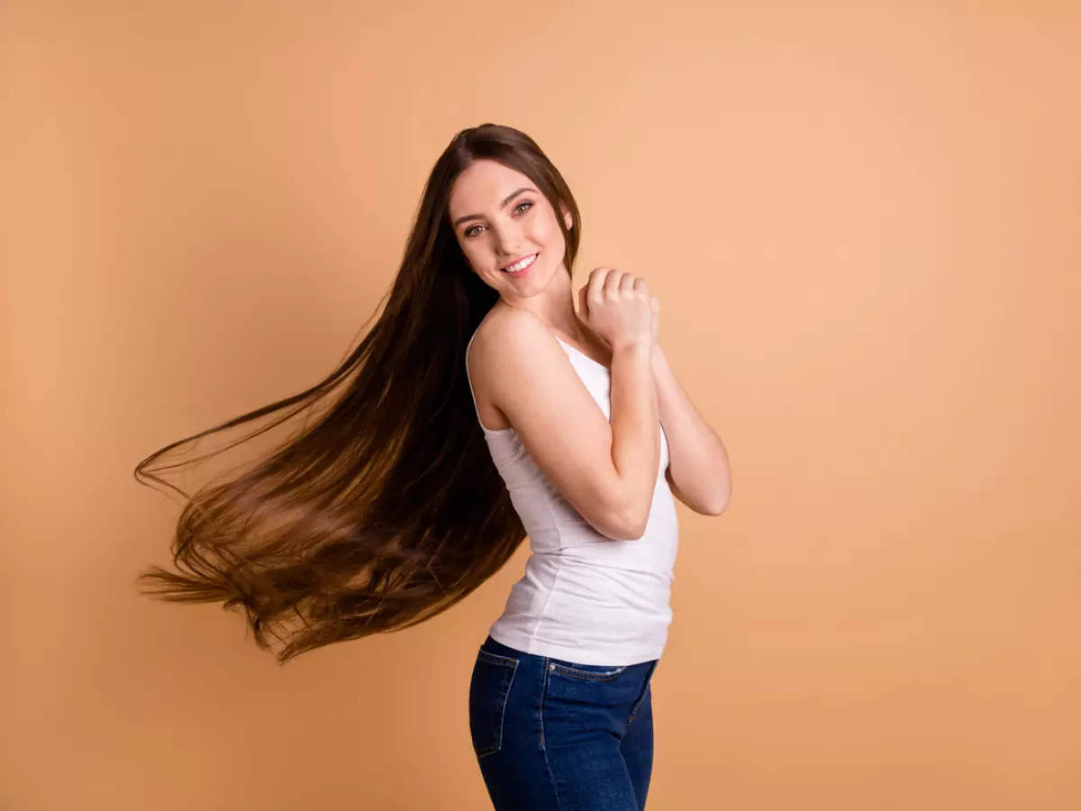 Hair Growth Tips,Hair Care Tips: महीने भर में बढ़ाना चाहती हैं कमर तक बाल, तो ये 5 तरीके आएंगे काम - 5 these easy hair hacks for hair growth - Navbharat Times