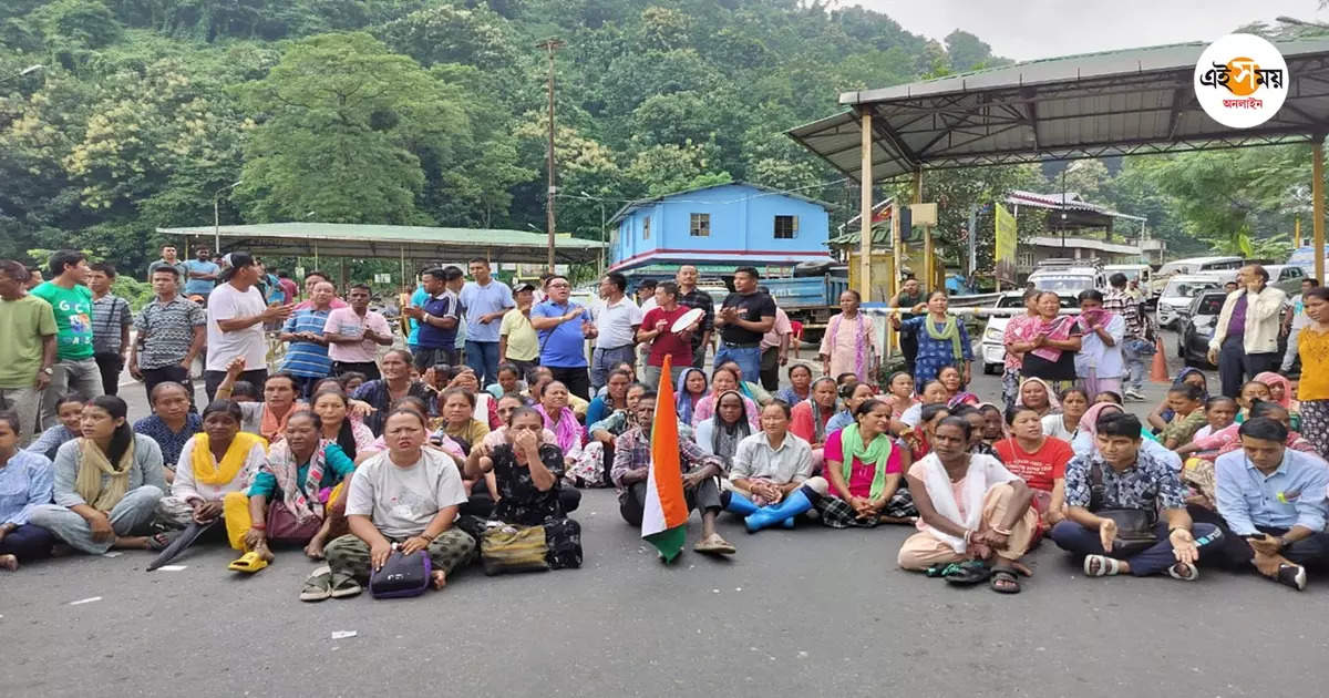 Darjeeling Strike,মিলছে না পাহাড়ে যাওয়ার গাড়ি, বন্‌ধের জেরে ব্যাপক ভোগান্তি, বিপাকে পর্যটকরা – tea workers call for 12 hours strike today in demand of 20 percent bonus