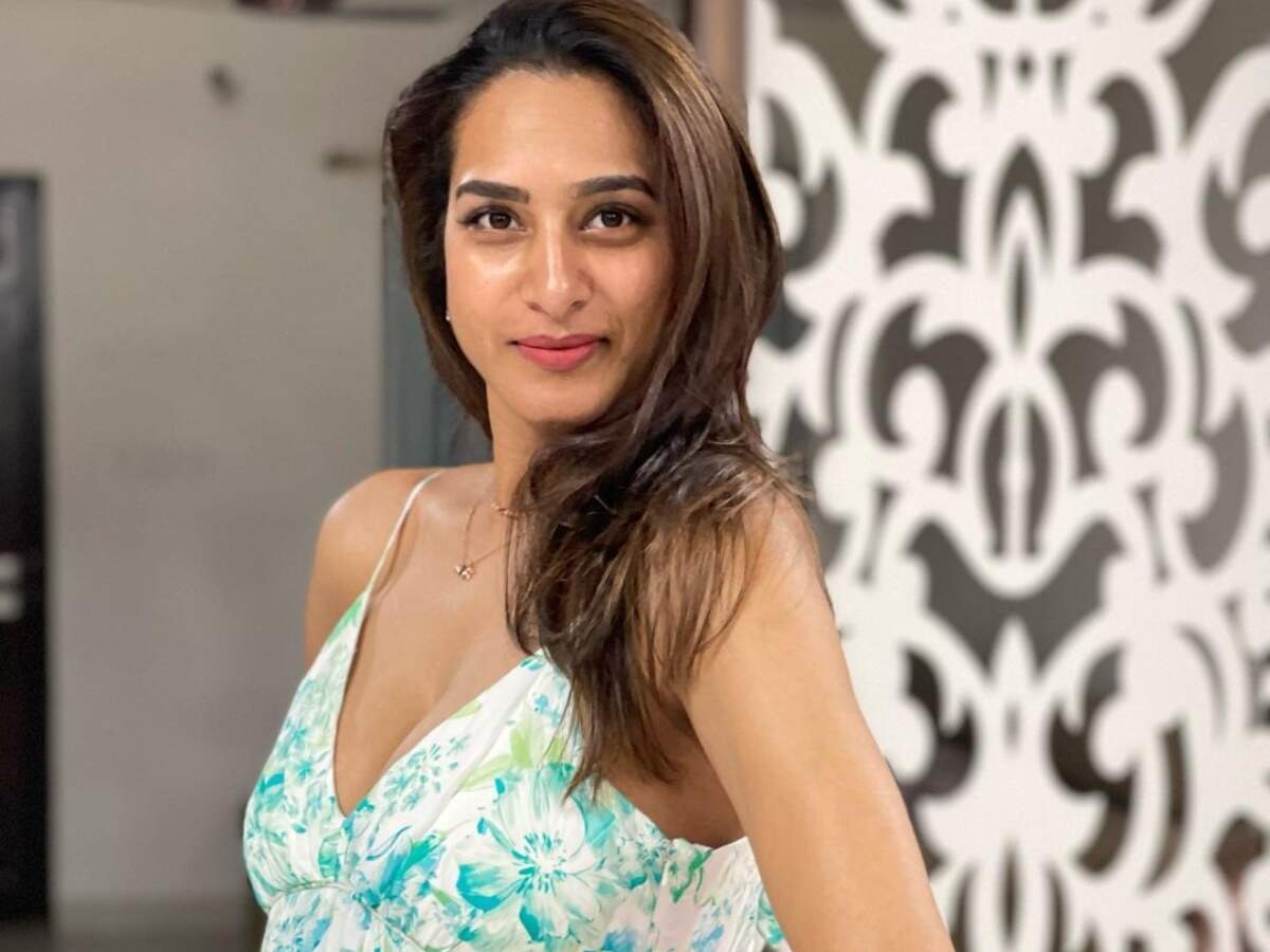 Sureka vani xxx