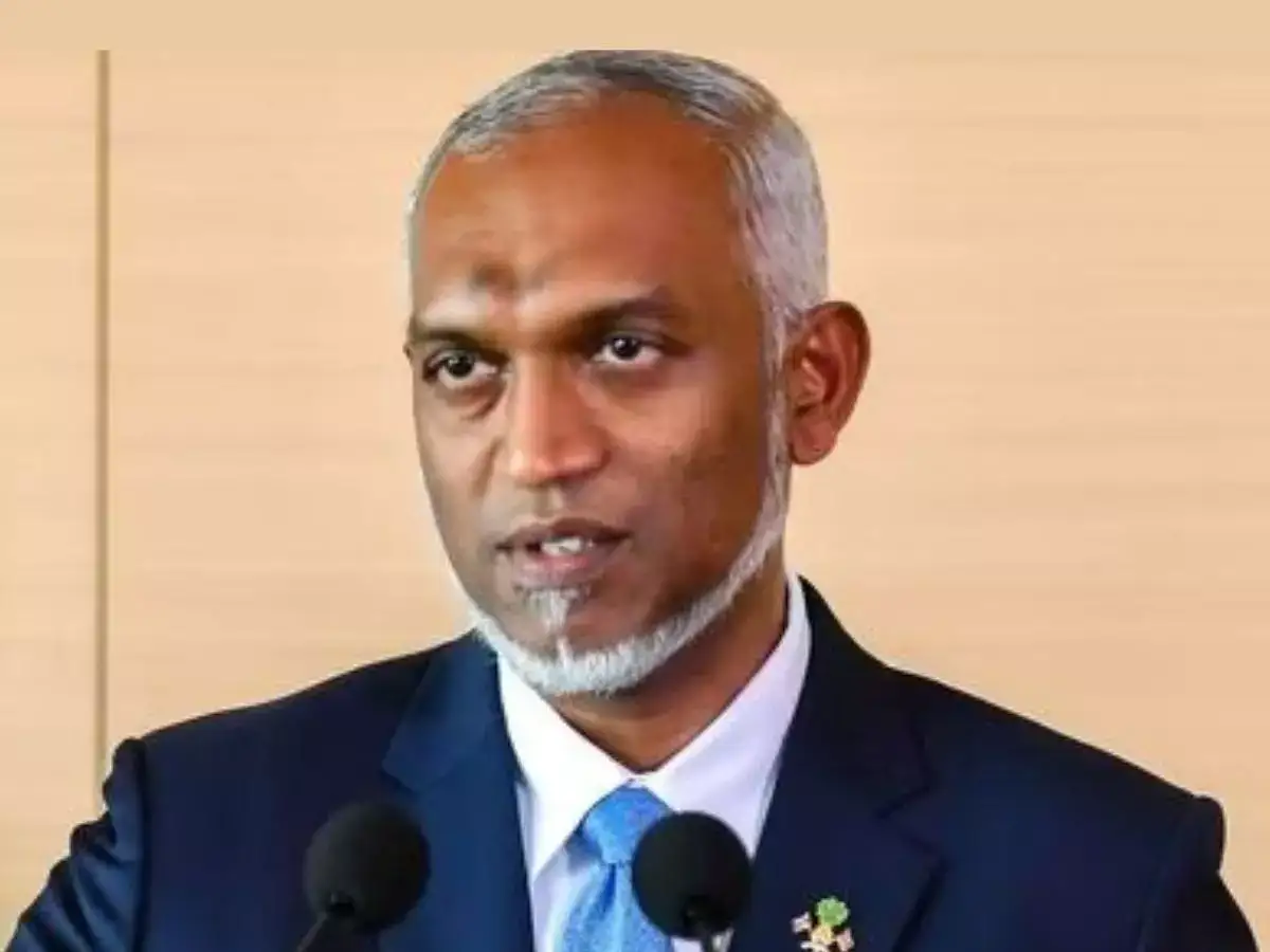 மாலத்தீவு அதிபருக்கு கடும் நெருக்கடி.. பதவிக்கு வந்த ஆபத்து.. மோடியை தொட்டதால் வந்த வினை.. பரபரக்கும் அரசியல்! 