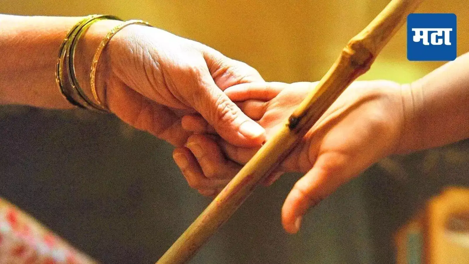 भयंकर! केवळ कवितेला प्रतिसाद न दिल्याचा कारणावरुन शिक्षिका निर्दयी झाली, प्री स्कूलमधील चिमुकल्याला मारहाण भयंकर! केवळ कवितेला प्रतिसाद न दिल्याचा कारणावरुन शिक्षिका निर्दयी झाली, प्री स्कूलमधील चिमुकल्याला मारहाण
