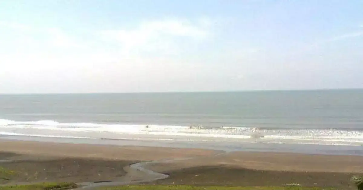 पुण्यातून पर्यटनासाठी दापोलीत आला; समुद्रात पोहण्याचा मोह बेतला जीवावर, तरुणाच्या जाण्याने हळहळ पुण्यातून पर्यटनासाठी दापोलीत आला; समुद्रात पोहण्याचा मोह बेतला जीवावर, तरुणाच्या जाण्याने हळहळ