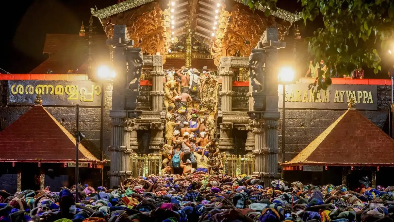 சபரிமலை ஸ்பாட் புக்கிங்கில் கை வைத்த தேவஸ்தானம்- கூட்டநெரிசலை தடுக்க நடவடிக்கை! 