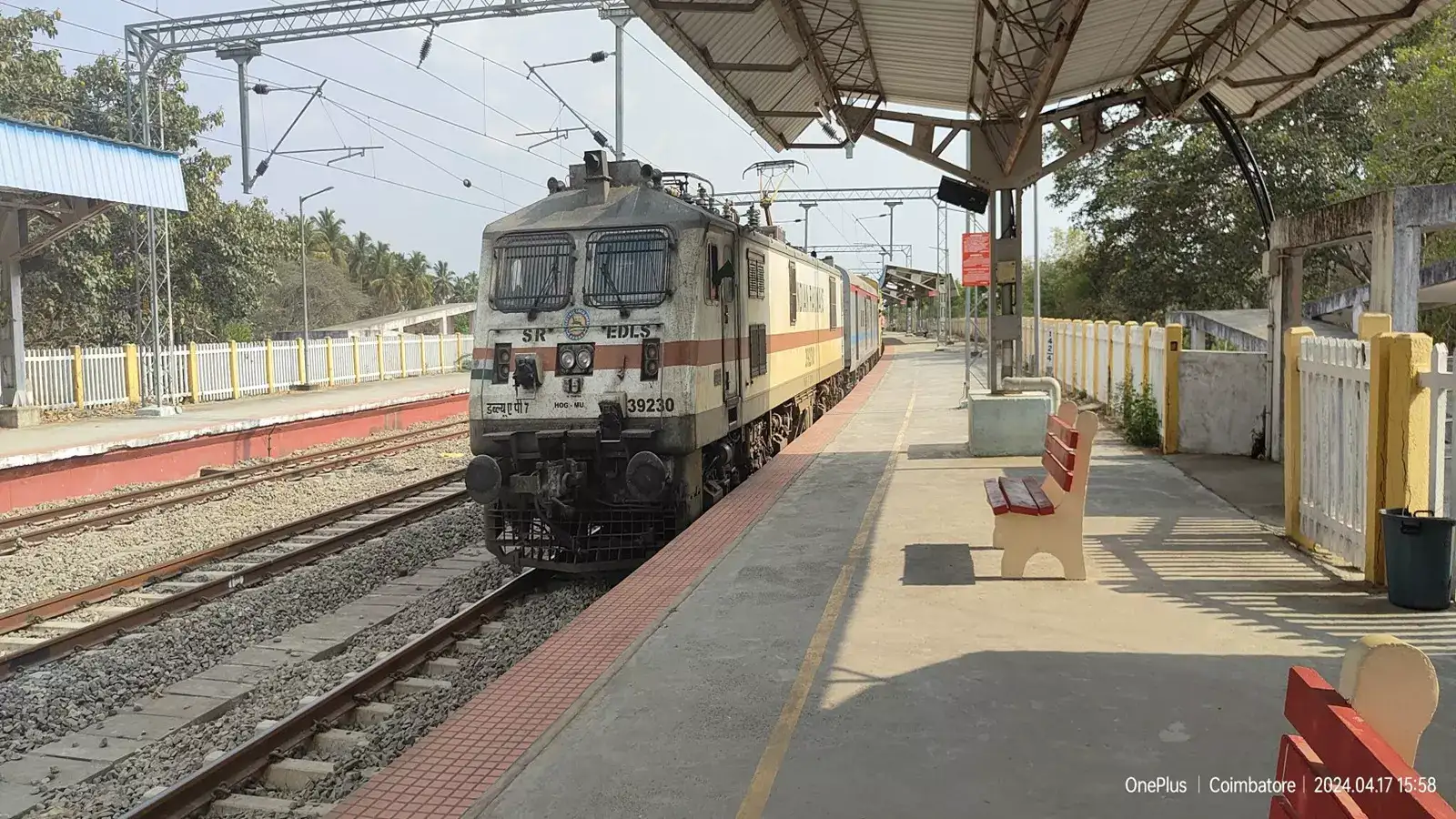 இன்னைக்கு இரவு சென்னைக்கு கிளம்புறீங்களா? அப்ப இந்த ரயிலில் பயணம் செய்யலாம்-தெற்கு ரயில்வே அறிவிப்பால் மக்கள் மகிழ்ச்சி! 