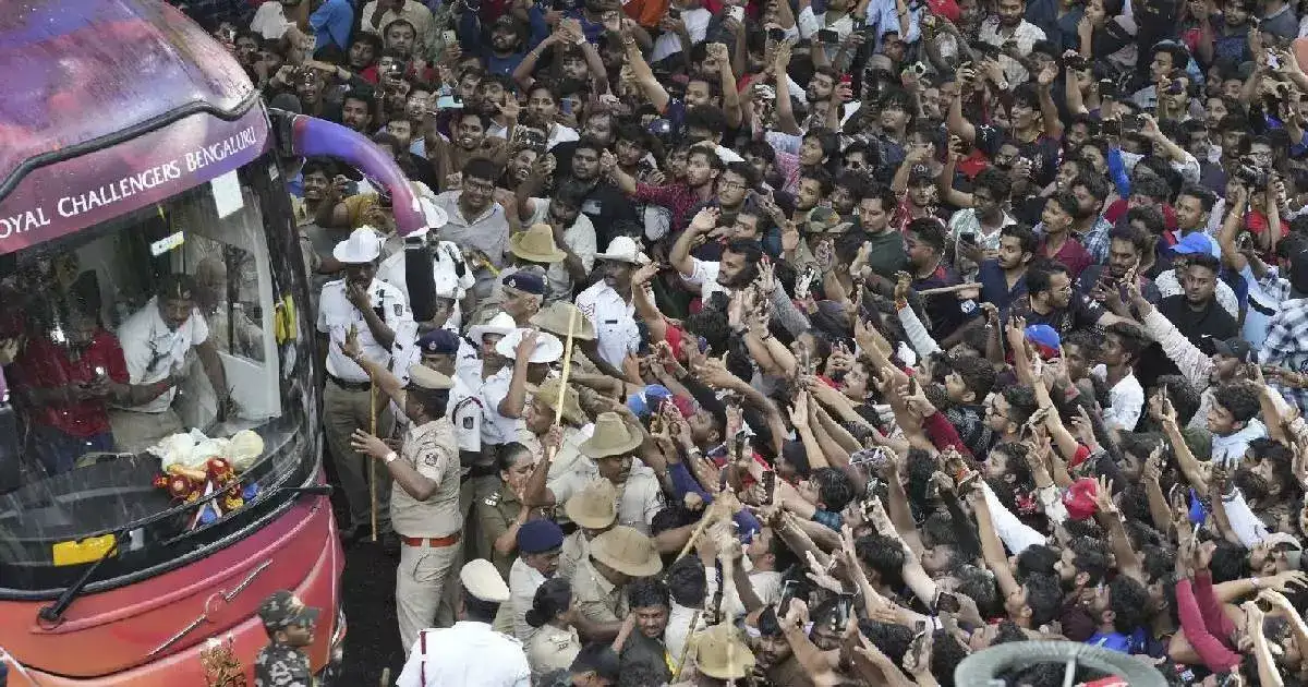 ദുരന്തമുണ്ടായിട്ടും ആര്‍സിബി ആഘോഷങ്ങള്‍ നിര്‍ത്താതിരുന്നത് എന്തുകൊണ്ട്? വിശദീകരണവുമായി ബിസിസിഐ