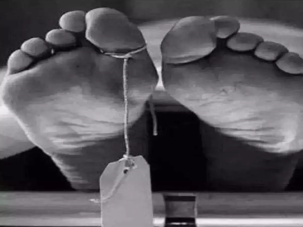 தூத்துக்குடியில் அழுகிய நிலையில் ஆண் சடலம் மீட்பு: கொலையா என போலீசார் சந்தேகம்! 