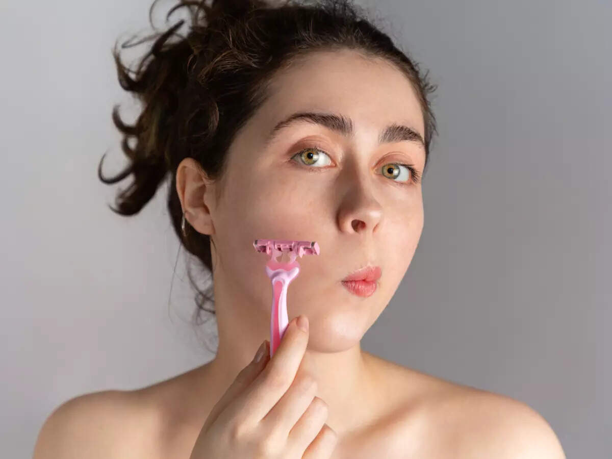 Facial Hair Removal,इस सस्ते उपाय से एक बार में मिलेगा चेहरे के अनचाहे बालों  से छुटकारा, तुरंत चमक जाएगा चेहरा - facial hair removal tips at home know  benefits of shaving -
