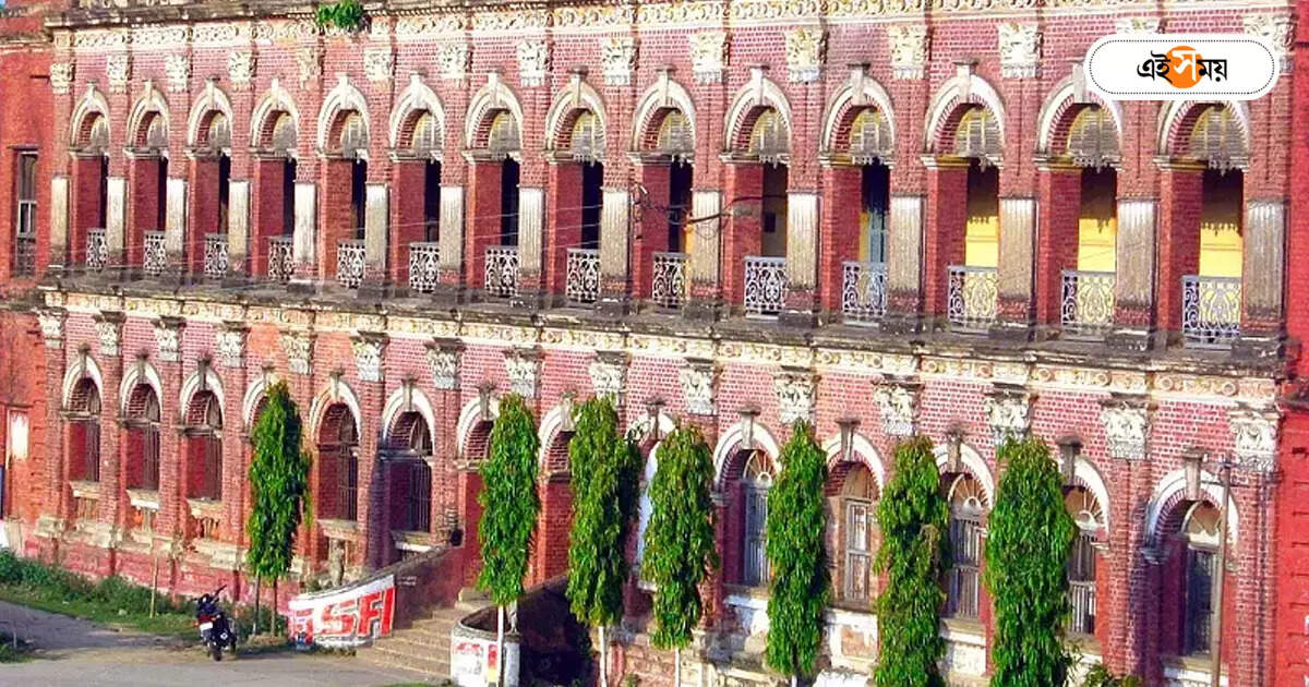 Graduation Exam,বোনের হয়ে কলেজে পরীক্ষা দিতে এসে পুলিশের জালে দাদা – malda police arrest a youth for college exam for his sister