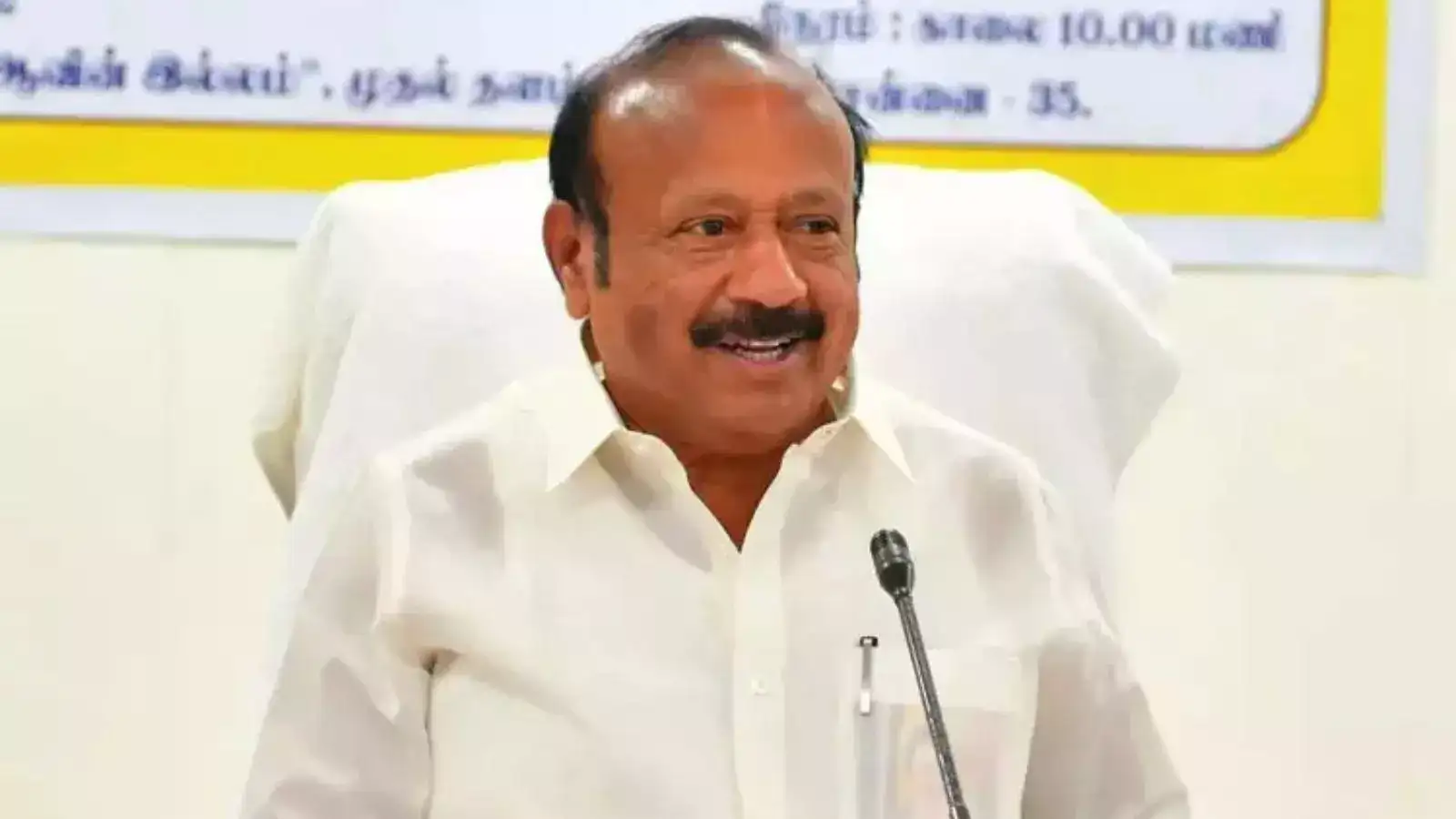 எருமை மாடா நீ? மாநாட்டு மைக்கில் உதவியாளரை தரக்குறைவாக திட்டிய அமைச்சர் எம்ஆர்கே பன்னீர்செல்வம்! 