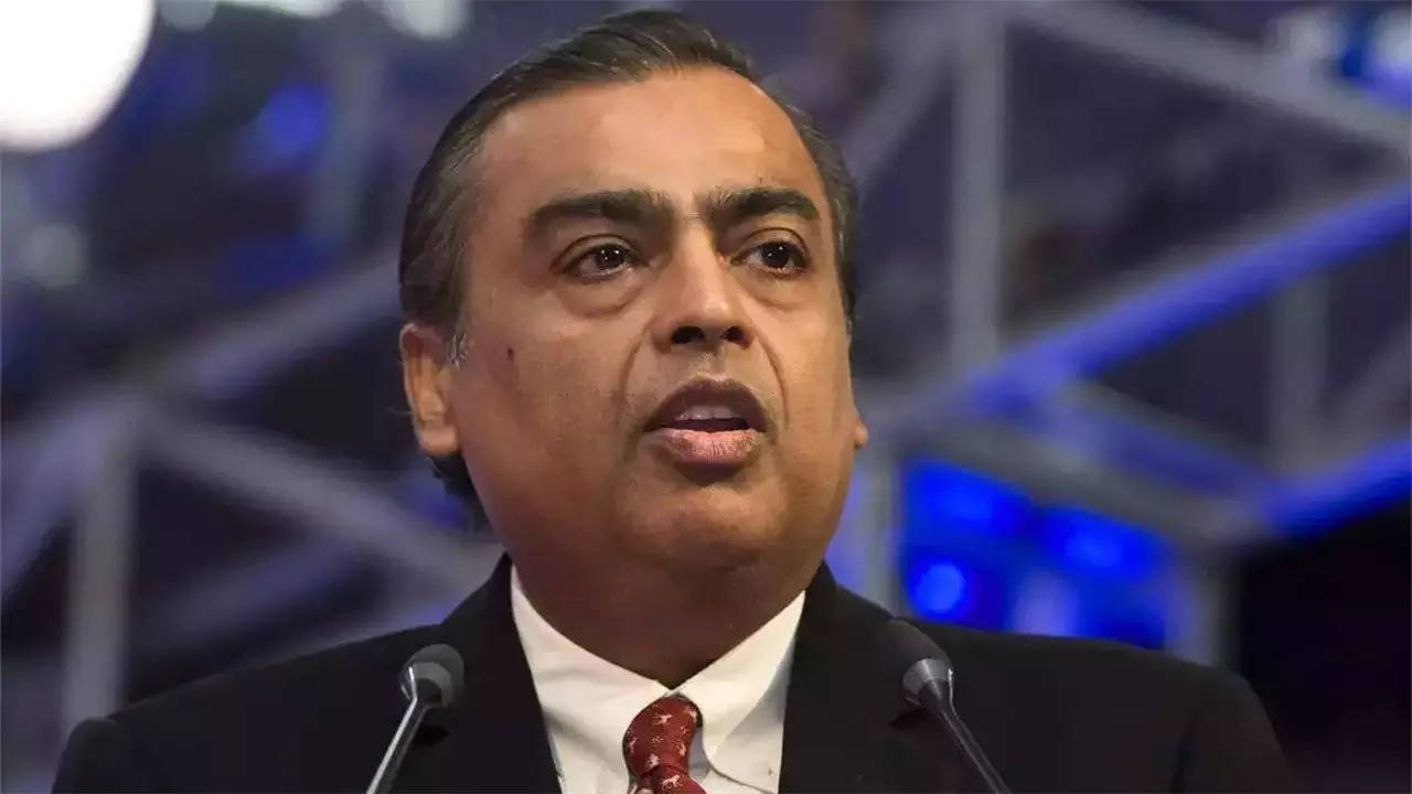 Mukesh Ambani: ‘आम्हाला २० कोटी द्या नाहीतर…’, मुकेश अंबानी यांना पुन्हा जीवे मारण्याची धमकी