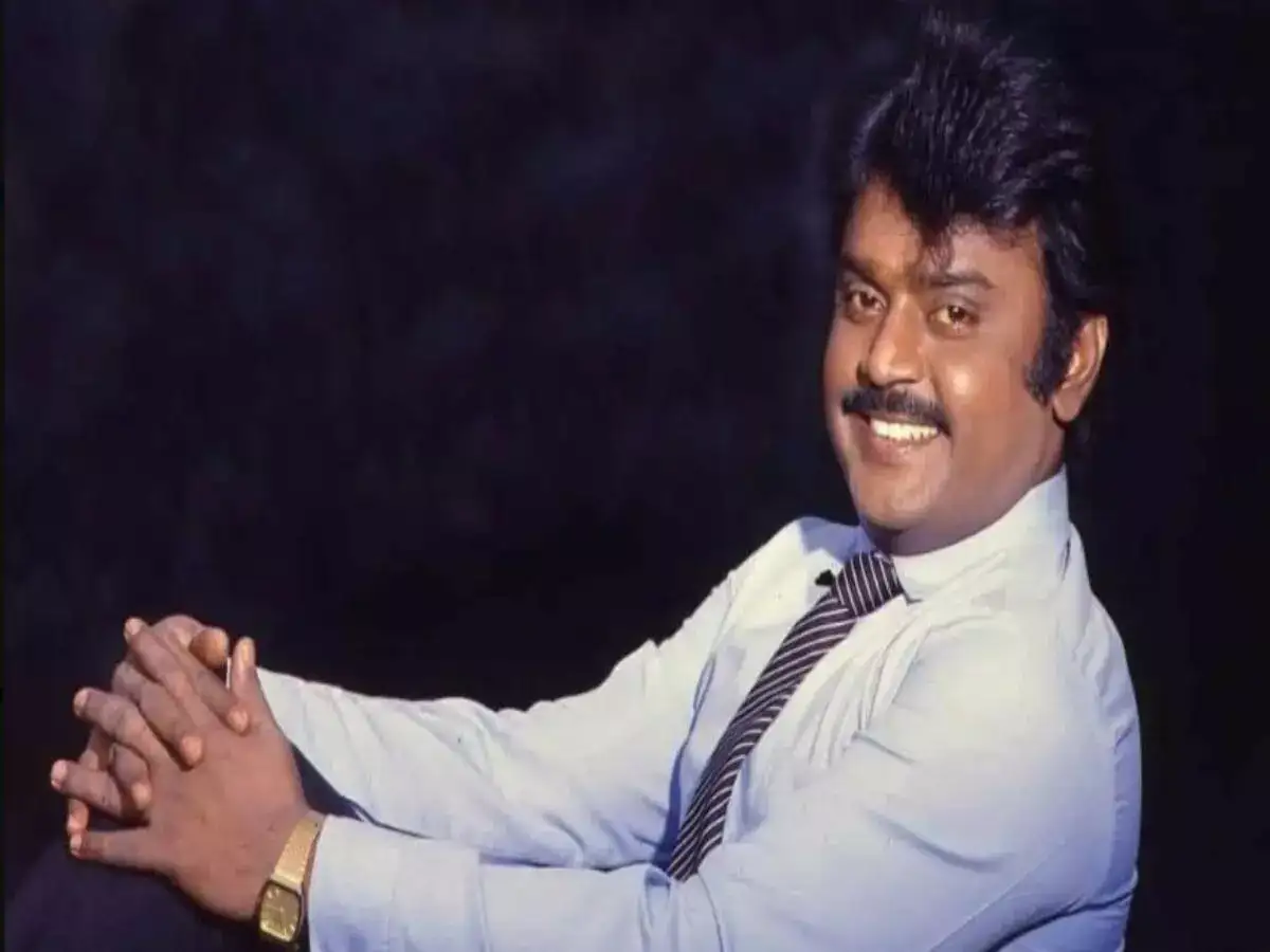 Captain vijayakanth: நீதான் எனக்கு கிடைத்த மிகப்பெரிய பரிசு..பிரபல இயக்குனரை கண்கலங்க வைத்த விஜயகாந்த்..! 
