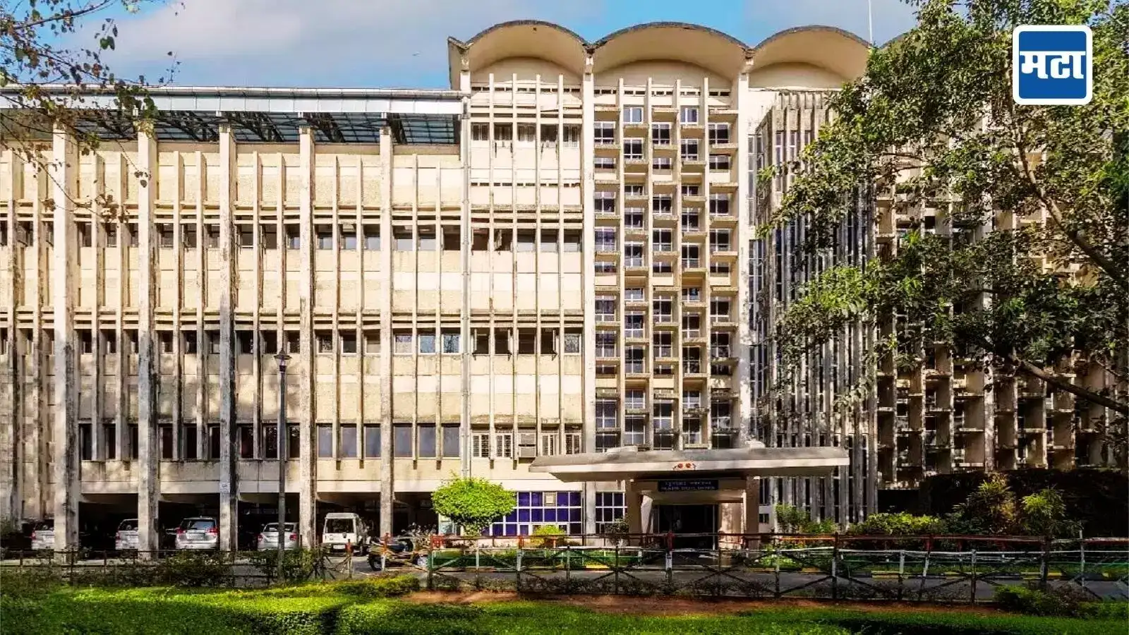Mumbai News: मी त्याला उडी घेताना पाहिलं… IIT मुंबई येथे विद्यार्थ्याने आयुष्य संपवलं, संपूर्ण कॅम्पसमध्ये खळबळ Mumbai News: मी त्याला उडी घेताना पाहिलं… IIT मुंबई येथे विद्यार्थ्याने आयुष्य संपवलं, संपूर्ण कॅम्पसमध्ये खळबळ