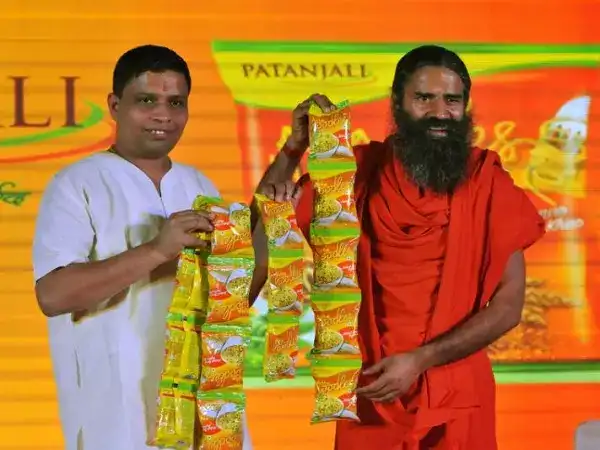 பாபா ராம்தேவுக்கு நெருக்கடி.. போலி விளம்பர சர்ச்சை.. பங்குச் சந்தையில் பெருத்த அடி! 