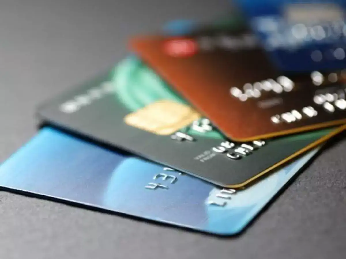 வங்கி வாடிக்கையாளர்களுக்கு புதிய வசதி.. யெஸ் பேங்க் அறிமுகம்! 