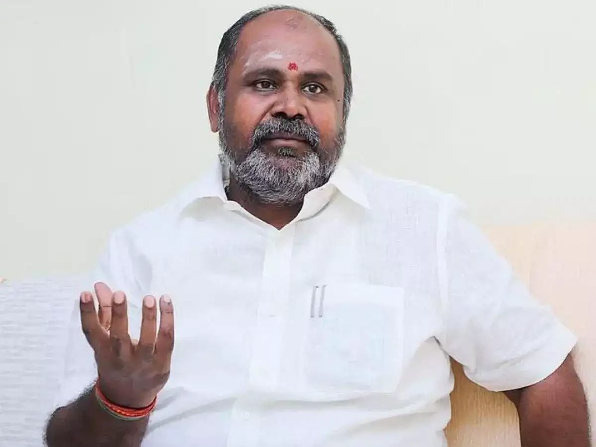 உண்மை தெரியாம உளறுகிறார்.. பிரதமர் அடையாளம் காட்டினால்தான் அதுவே நடக்கும்.. அண்ணாமலையை போட்டுத்தாக்கும் ஆர்பி உதயக்குமார்! 