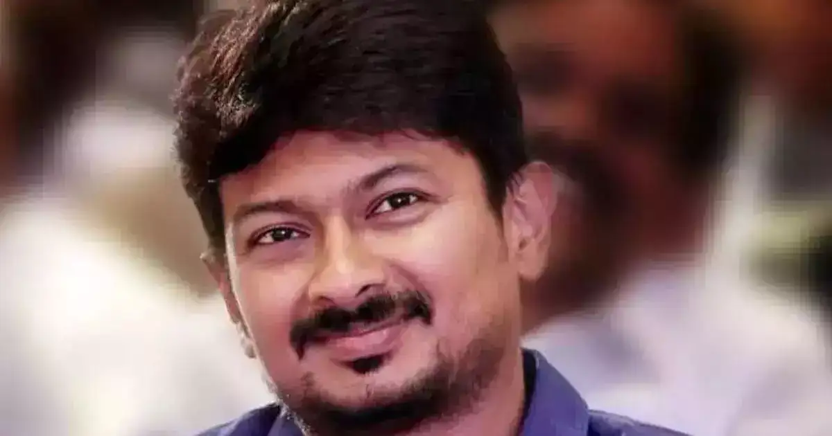 ஊருக்குள் புது விமர்சகர்: அண்ணா சொன்னா தான் படம் பார்ப்போம்னு அடம்பிடிக்கும் ரசிகர்கள் 