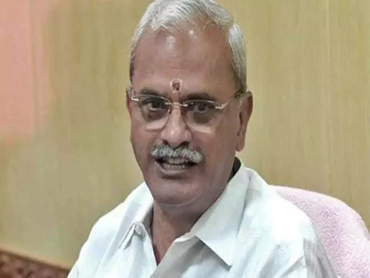 புதுச்சேரி பெண் அமைச்சர் பதவி நீக்கம்! இந்த அமைச்சர் தான் காரணம்- எம்.பி வைத்தியலிங்கம் ஷாக் தகவல்! 