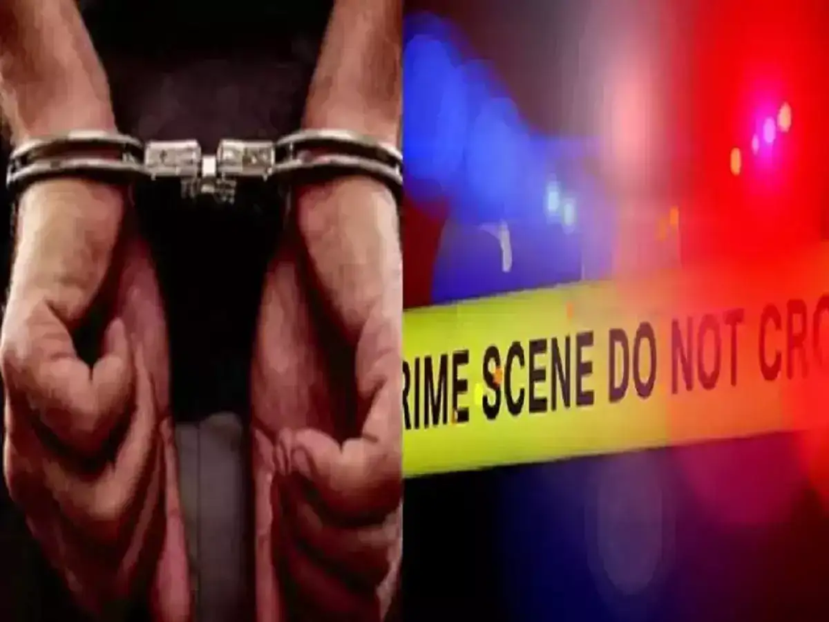 भयंकर! एकाला चाकूने भोकसलं अन् थेट पोलीस स्टेशनमध्ये उभा राहिला, घटना ऐकून पोलिसही हादरले… भयंकर! एकाला चाकूने भोकसलं अन् थेट पोलीस स्टेशनमध्ये उभा राहिला, घटना ऐकून पोलिसही हादरले…