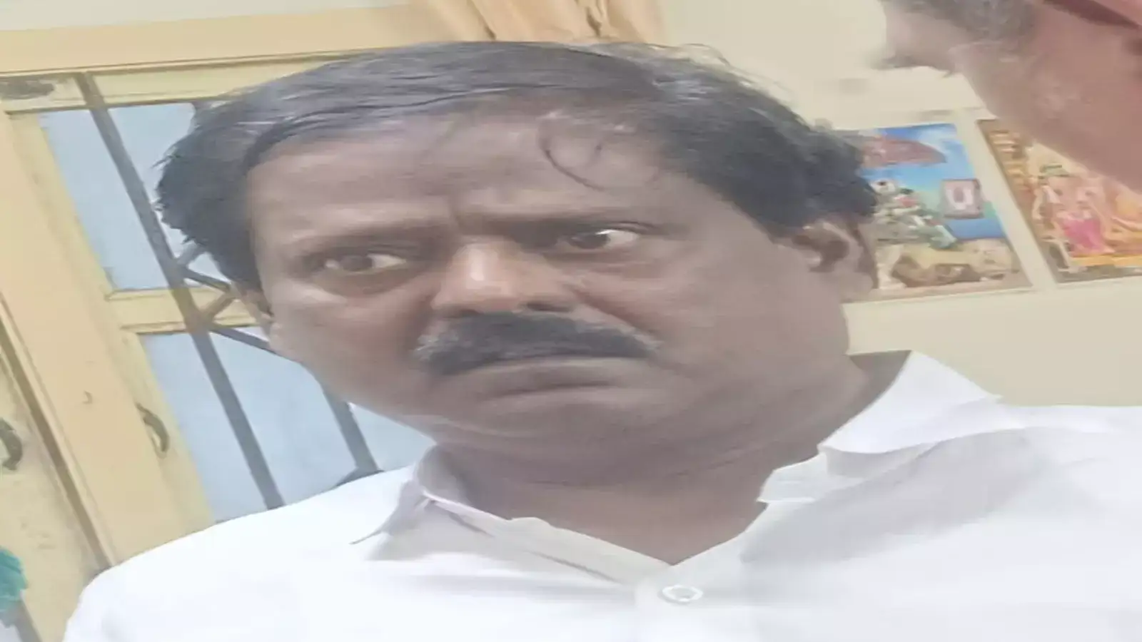 மதுரை பொதுப்பணித்துறை அலுவலகத்தில் லஞ்ச ஒழிப்பு சோதனை! அரசு அதிகாரியிடம் லட்சங்களில் பணம் பறிமுதல்! 