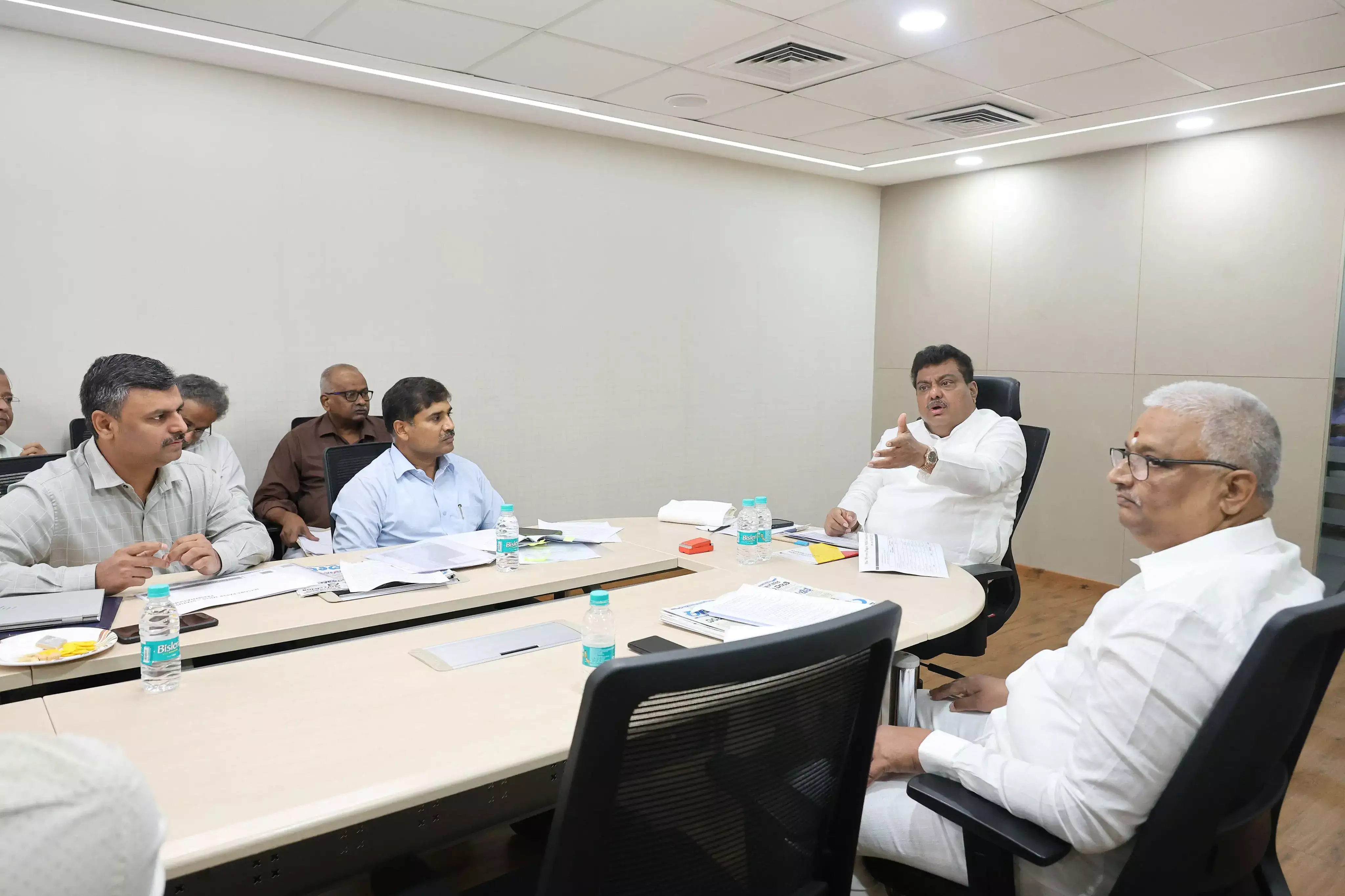 ಭದ್ರಾವತಿಯ ಮೈಸೂರು ಕಾಗದ ಕಾರ್ಖಾನೆ ಪುನಾರಂಭಕ್ಕೆ ಚಿಂತನೆ, ಅಧಿಕಾರಿಗಳೊಂದಿಗೆ ಎಂಬಿ ಪಾಟೀಲ್‌ ಸಭೆ