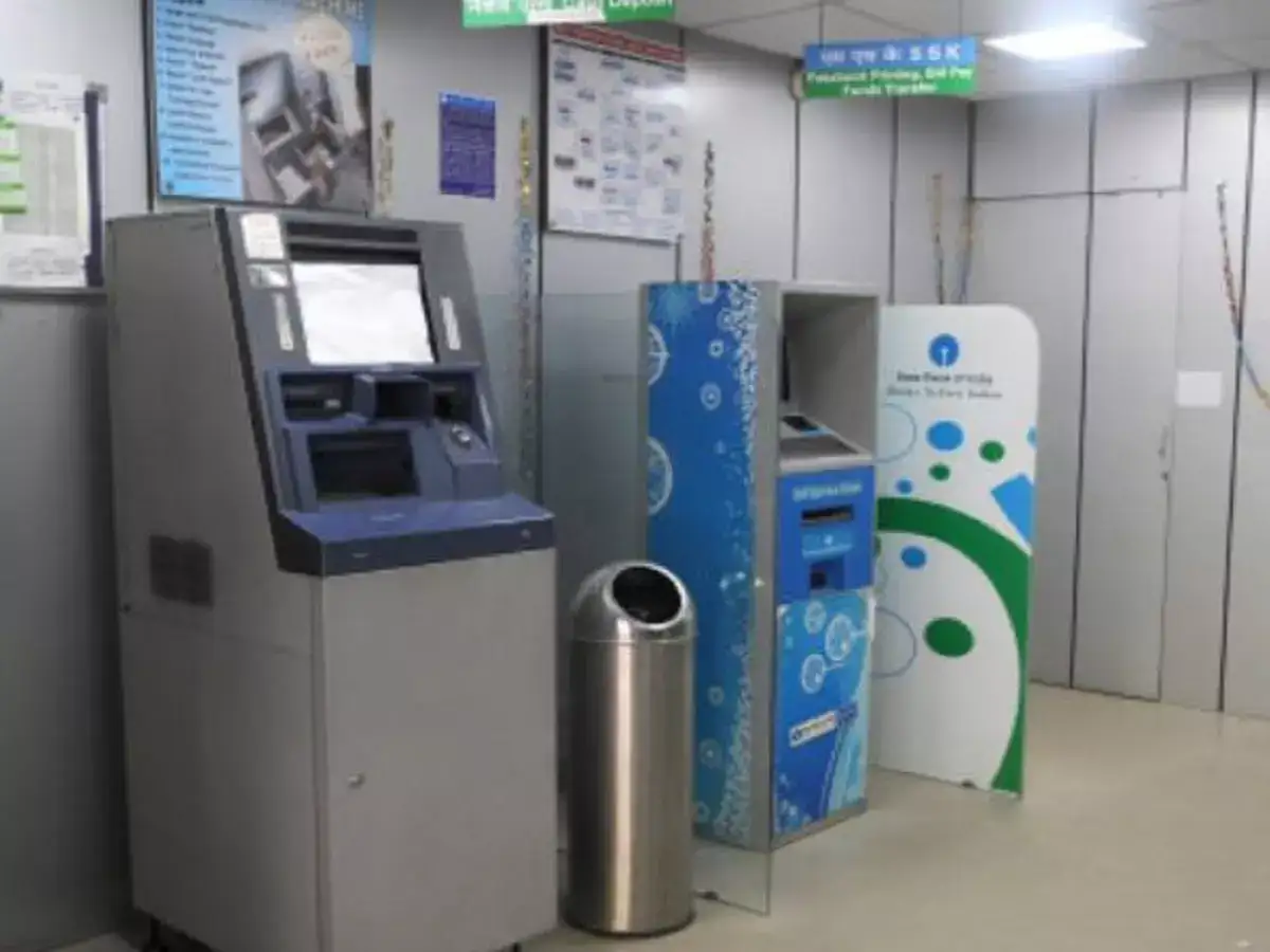 ஏடிஎம் உங்களுக்கு சொந்தம்.. பணம் சம்பாதிக்க நல்ல ஐடியா! 