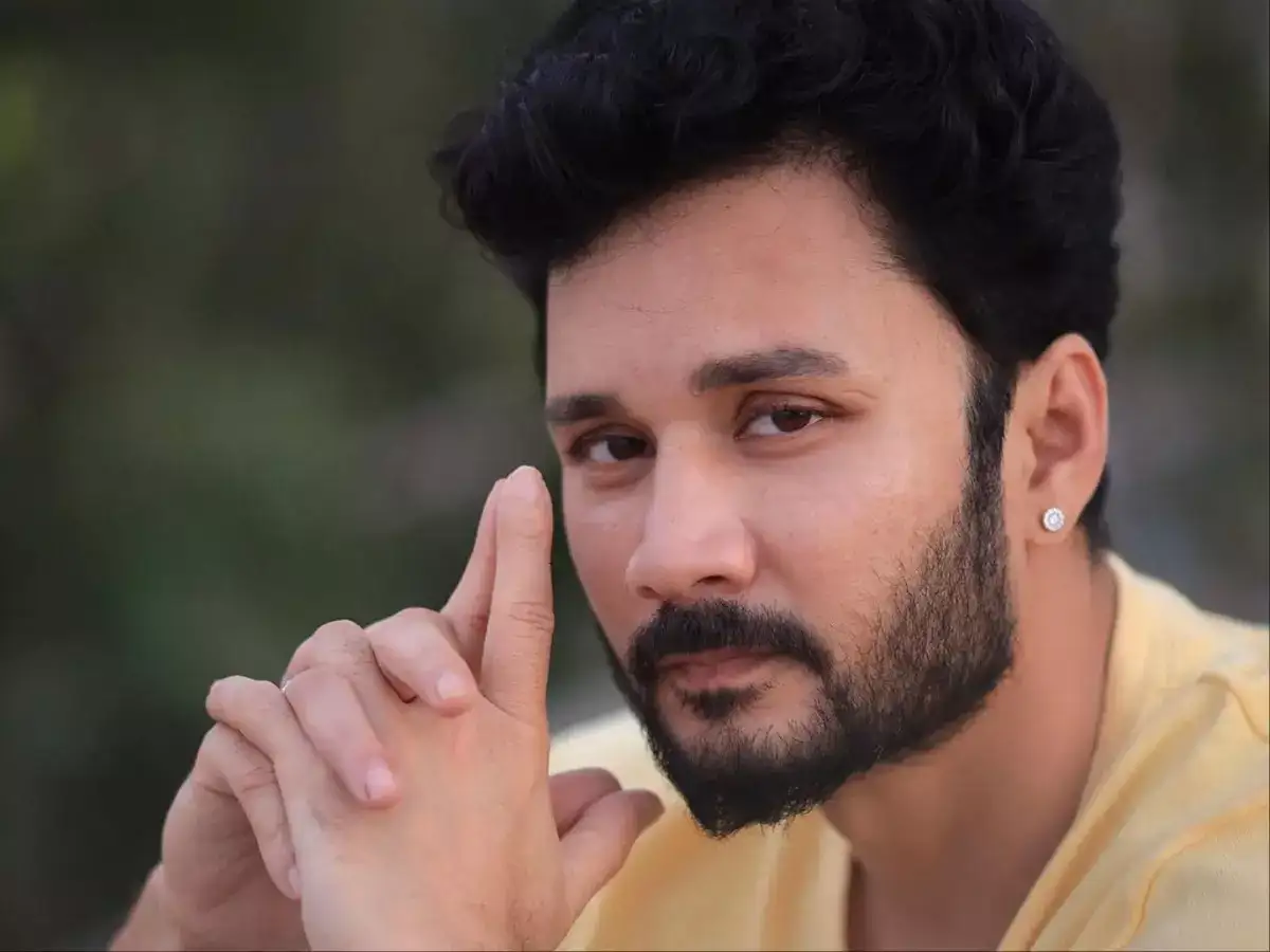 ஹரிஷ் கல்யாண் - கவின் வரிசையில் இணையும் விஷ்ணு..பிக் பாஸ் நிகழ்ச்சியால் அடித்த ஜாக்பாட்..! 